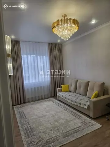 2-комнатная квартира, этаж 8 из 17, 54 м²