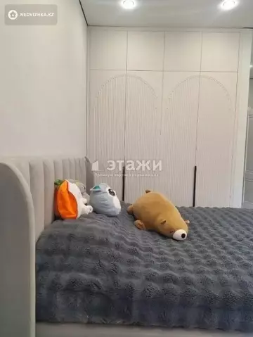 3-комнатная квартира, этаж 3 из 17, 90 м²