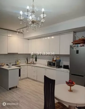 2-комнатная квартира, этаж 8 из 9, 56 м²