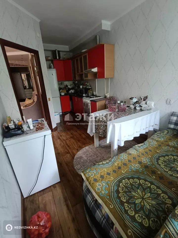 81.6 м², 3-комнатная квартира, этаж 2 из 10, 82 м², изображение - 1
