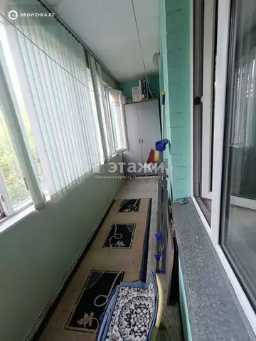 3-комнатная квартира, этаж 2 из 10, 82 м²