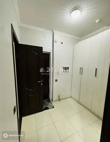 1-комнатная квартира, этаж 1 из 14, 37 м²