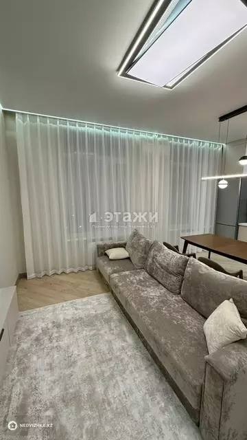 2-комнатная квартира, этаж 4 из 9, 53 м²