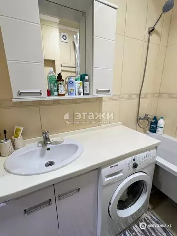 2-комнатная квартира, этаж 4 из 10, 60 м²
