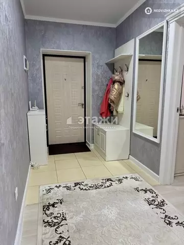2-комнатная квартира, этаж 4 из 10, 60 м²
