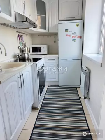 2-комнатная квартира, этаж 4 из 10, 60 м²