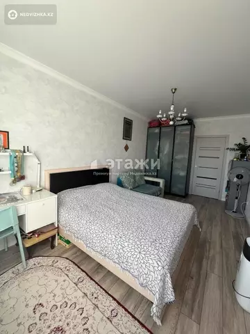 1-комнатная квартира, этаж 9 из 9, 40 м²