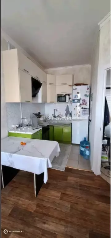 1-комнатная квартира, этаж 10 из 10, 30 м²