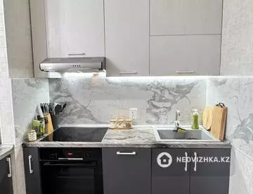 3-комнатная квартира, этаж 6 из 12, 64 м²