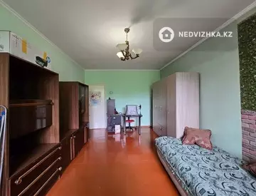 2-комнатная квартира, этаж 2 из 3, 63 м²