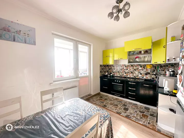82.1 м², 2-комнатная квартира, этаж 12 из 13, 82 м², изображение - 1