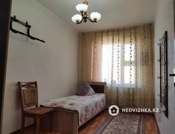 3-комнатная квартира, этаж 1 из 5, 73 м²