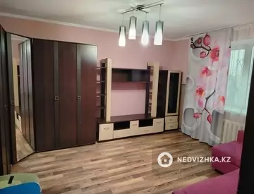 1-комнатная квартира, этаж 12 из 13, 42 м²