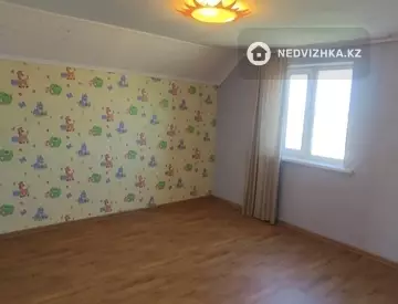 4-комнатный дом, 9 соток, 250 м²