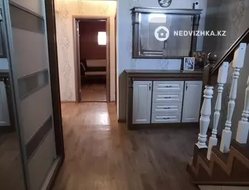 4-комнатный дом, 9 соток, 250 м²