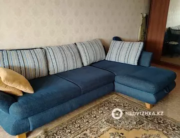 1-комнатная квартира, этаж 2 из 7, 37 м², посуточно