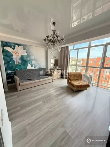 2-комнатная квартира, этаж 10 из 10, 50 м²