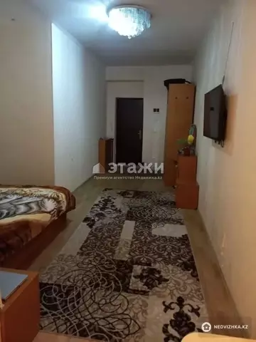 1-комнатная квартира, этаж 8 из 10, 32 м²