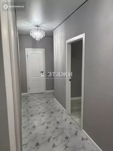 2-комнатная квартира, этаж 8 из 12, 58 м²