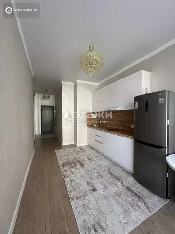 1-комнатная квартира, этаж 5 из 12, 38 м²