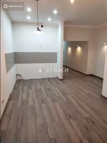 2-комнатная квартира, этаж 20 из 20, 60 м²