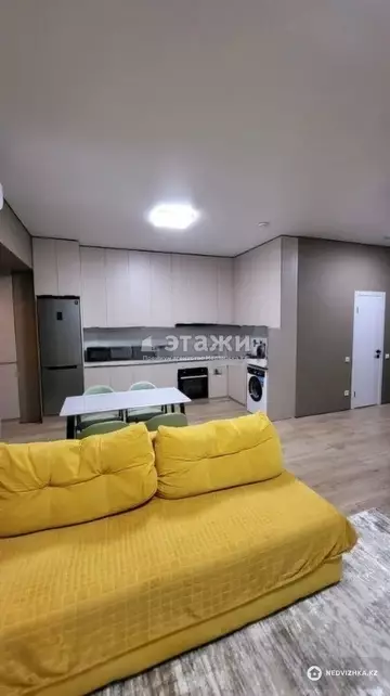 2-комнатная квартира, этаж 18 из 20, 49 м²