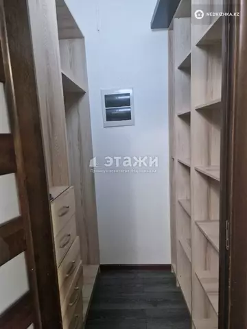 2-комнатная квартира, этаж 11 из 11, 69 м²