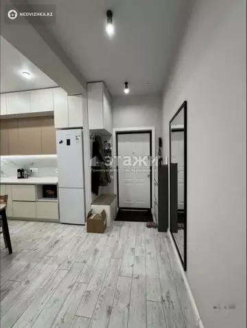 2-комнатная квартира, этаж 15 из 18, 56 м²