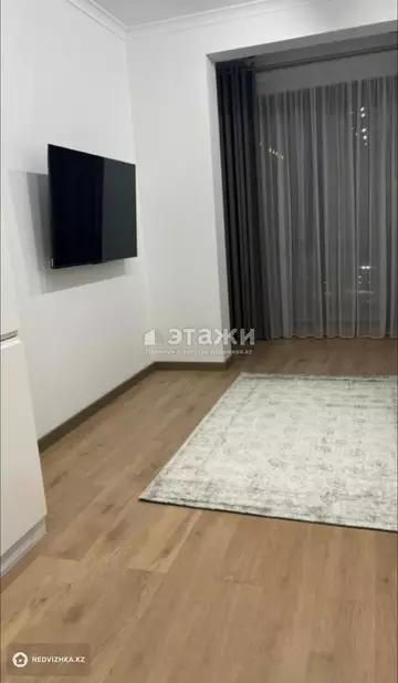 2-комнатная квартира, этаж 8 из 10, 55 м²