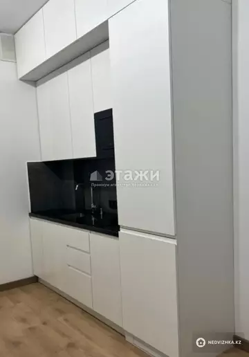 2-комнатная квартира, этаж 8 из 10, 55 м²