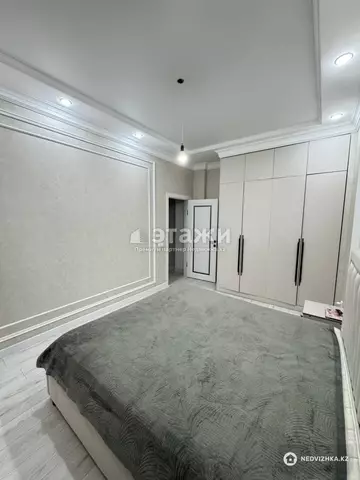 2-комнатная квартира, этаж 11 из 18, 57 м²