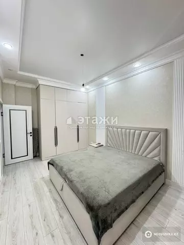 2-комнатная квартира, этаж 11 из 18, 57 м²