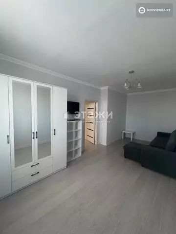 1-комнатная квартира, этаж 8 из 9, 40 м²