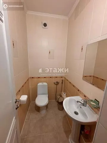 3-комнатная квартира, этаж 10 из 10, 90 м²