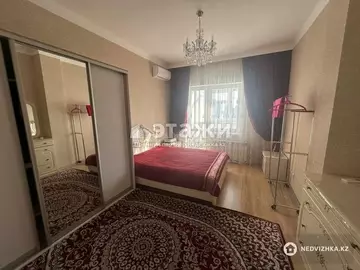 4-комнатная квартира, этаж 9 из 12, 126 м²