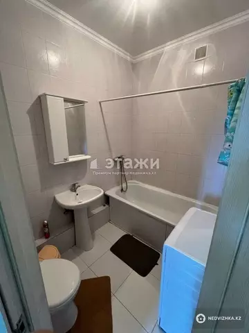 1-комнатная квартира, этаж 3 из 8, 37 м²