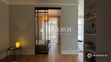 1-комнатная квартира, этаж 10 из 10, 38 м²