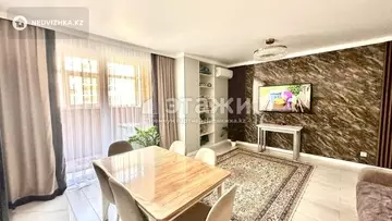 4-комнатная квартира, этаж 6 из 12, 103 м²