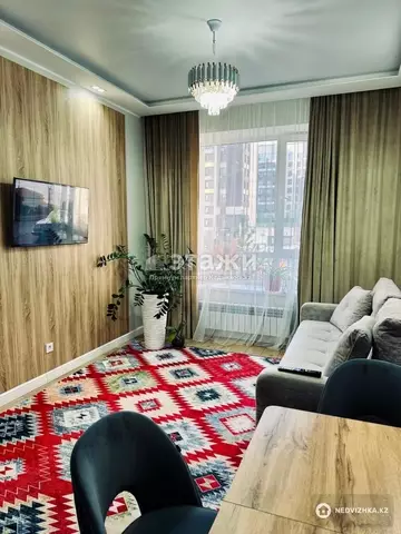 2-комнатная квартира, этаж 2 из 12, 48 м²