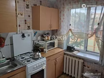 3-комнатная квартира, этаж 3 из 5, 55 м²