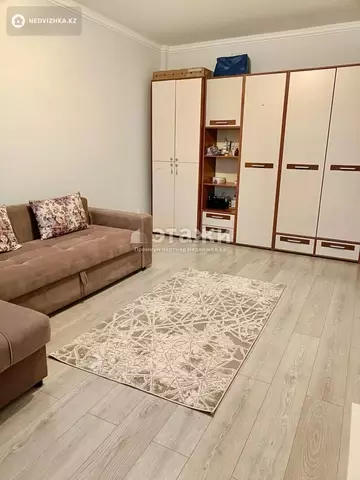 1-комнатная квартира, этаж 7 из 9, 40 м²