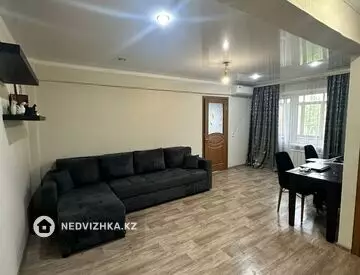 2-комнатная квартира, этаж 4 из 4, 45 м²