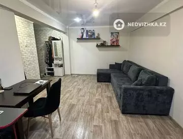 2-комнатная квартира, этаж 4 из 4, 45 м²