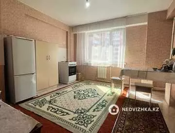 1-комнатная квартира, этаж 4 из 9, 44 м²