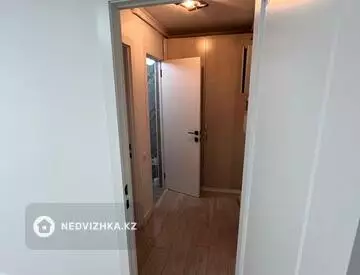 Офисное помещение, этаж 1 из 1, в жилом доме, 18 м², на длительный срок