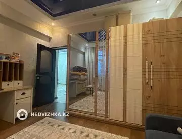 2-комнатная квартира, этаж 6 из 8, 81 м²