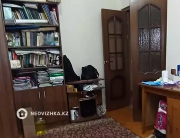 4-комнатная квартира, этаж 2 из 5, 78 м²