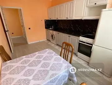 1-комнатная квартира, этаж 5 из 9, 38 м²