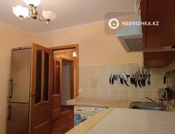 3-комнатная квартира, этаж 3 из 4, 76 м²
