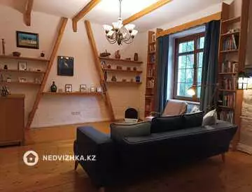 2-комнатная квартира, этаж 2 из 3, 74 м²